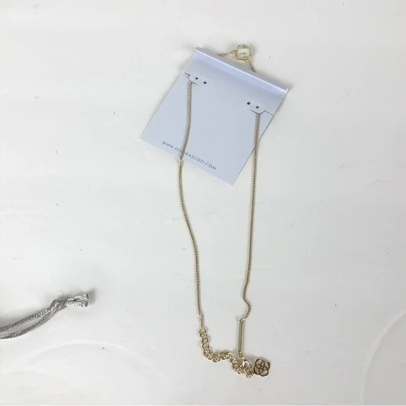 NWT Kendra Scott earrings & necklace set! - Picture 6 of 6